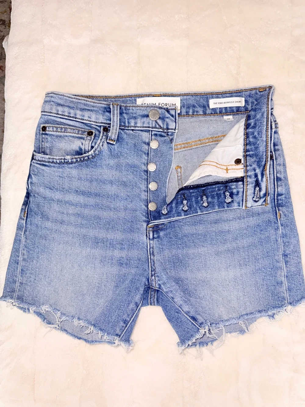 Denim Forum The Yoko Bermuda Short - Medium Wash Short - 27